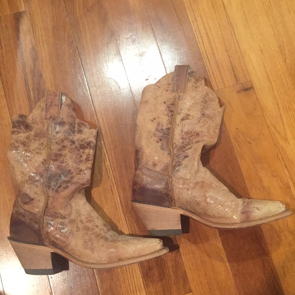 Justin Boots Brown Distressed Leather Heeled Cowboy Boots - Picture 2 of 7